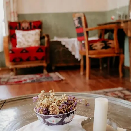 Hotel Nisanyan 3*