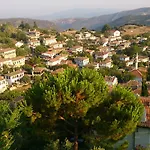 Hotel Nisanyan 3*
