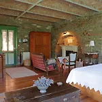 Hotel Nisanyan 3*