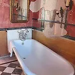 Hotel Nisanyan 3*