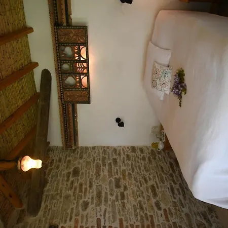Hotel Nisanyan 3*