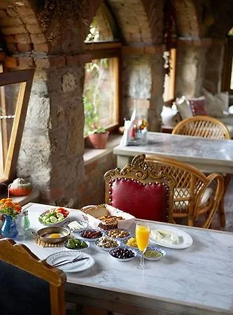 Hotel Nisanyan 3*