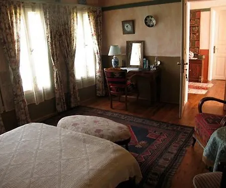 Hotel Nisanyan 3*